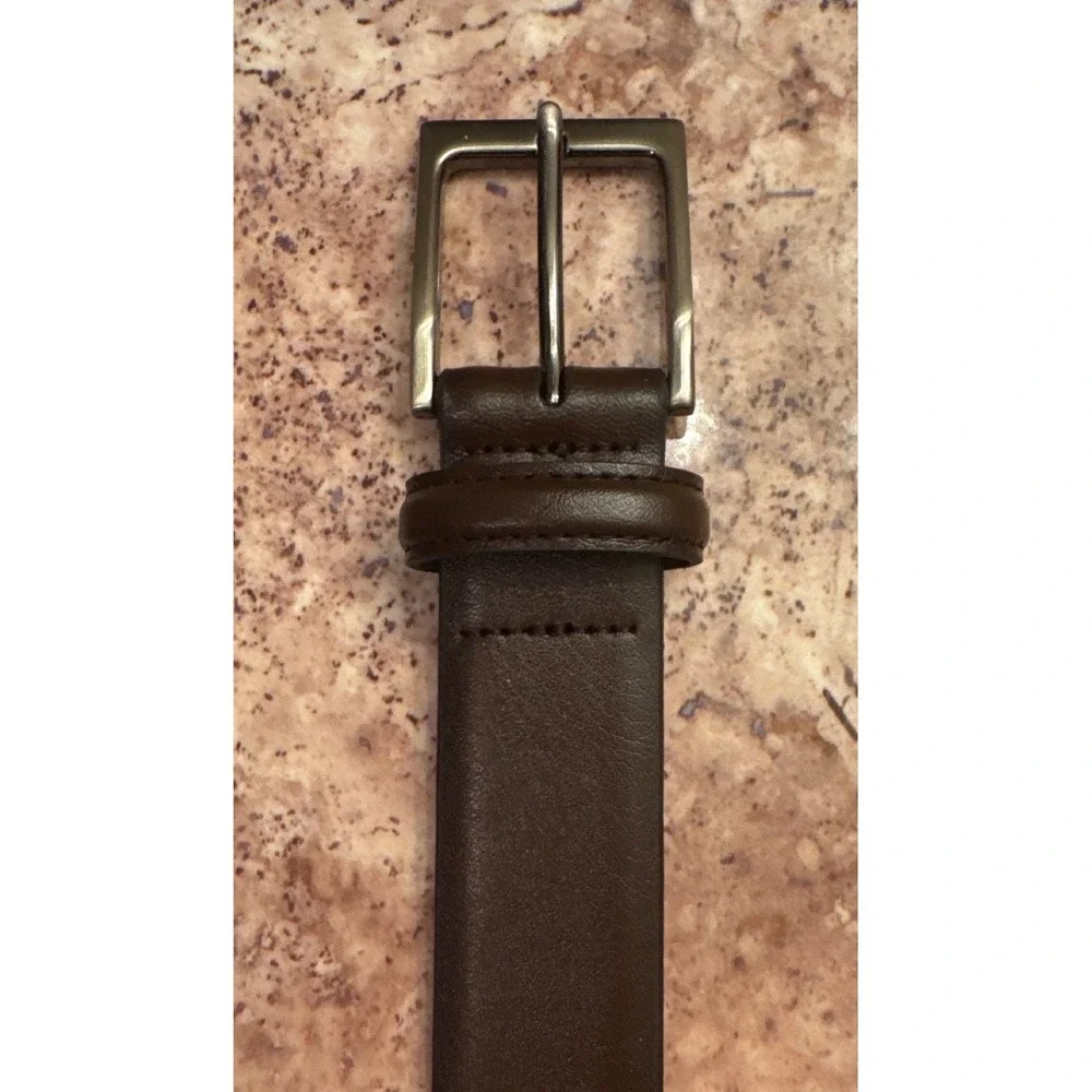 Florsheim Mens Brown Leather Belt Silver Buckle Size 32 FL5905-200W Dress Casual
